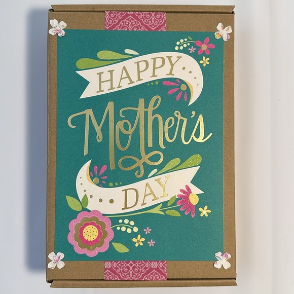 Life-Changing Magic: A Journal - Spark Joy Every Day - Picture 9 of 10